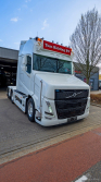 20250330-Tom-Holding-00170 20250330-Tom-Holding-00170